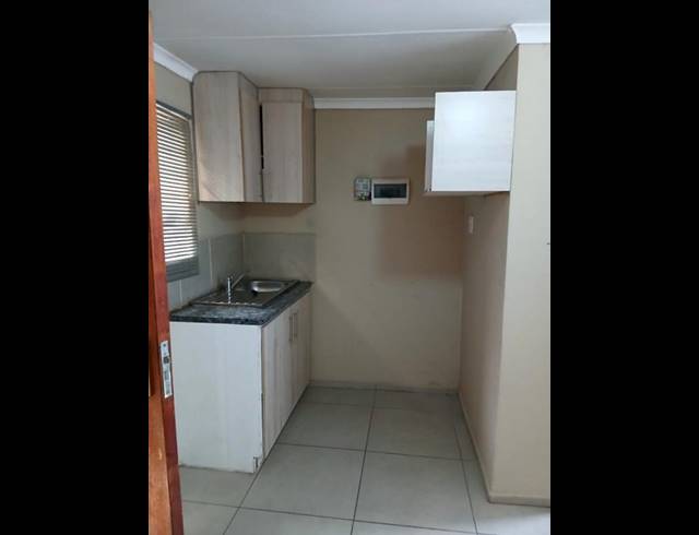 0 BEDROOM PROPERTY TO RENT IN PROTEA GLEN